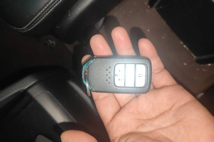 Used Honda Elysion 2019 2.0L Hybrid Luxury Edition Vehicle Key
