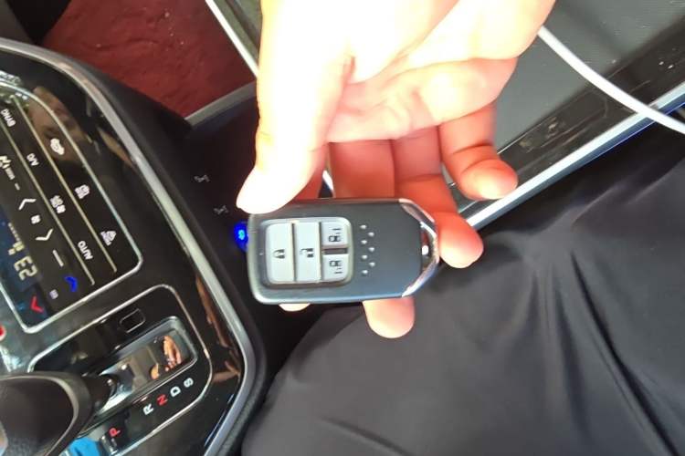 Used Honda Elysion 2019 2.0L Hybrid Luxury Edition Vehicle Key