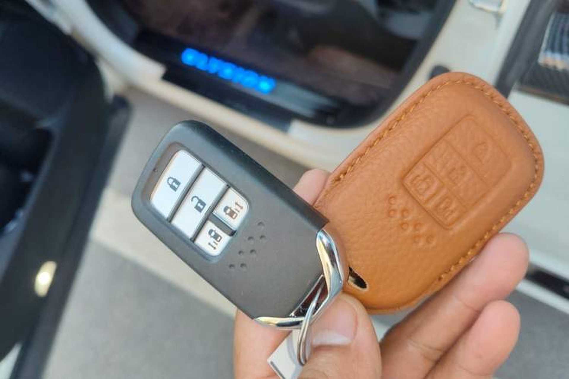 Used Honda Elysion 2019 2.0L Hybrid Luxury Edition Vehicle Key