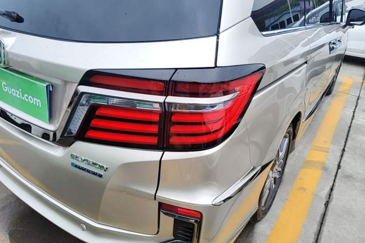 Used Honda Elysion 2019 2.0L Hybrid Luxury Edition Exterior 3
