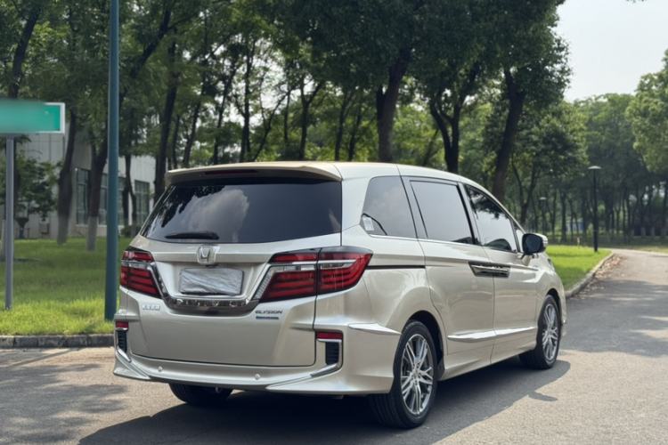 Used Honda Elysion 2019 2.0L Hybrid Luxury Edition Exterior 5