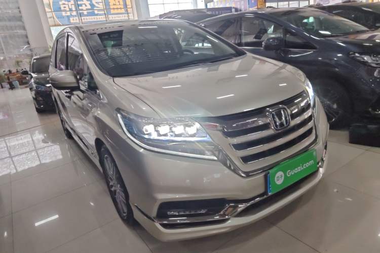 Used Honda Elysion 2019 2.0L Hybrid Luxury Edition Front Right 45 Deg