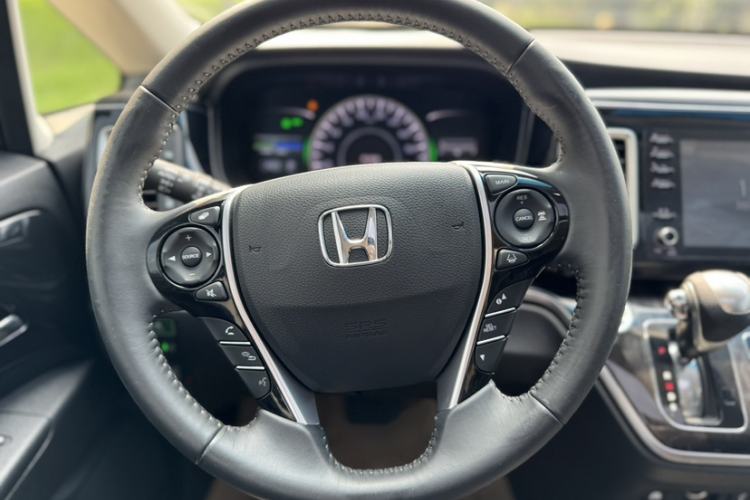 Used Honda Elysion 2019 2.0L Hybrid Luxury Edition Interior 7