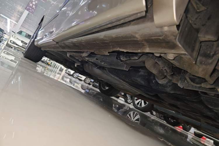 Used Honda Elysion 2019 2.0L Hybrid Luxury Edition Left Side Sill