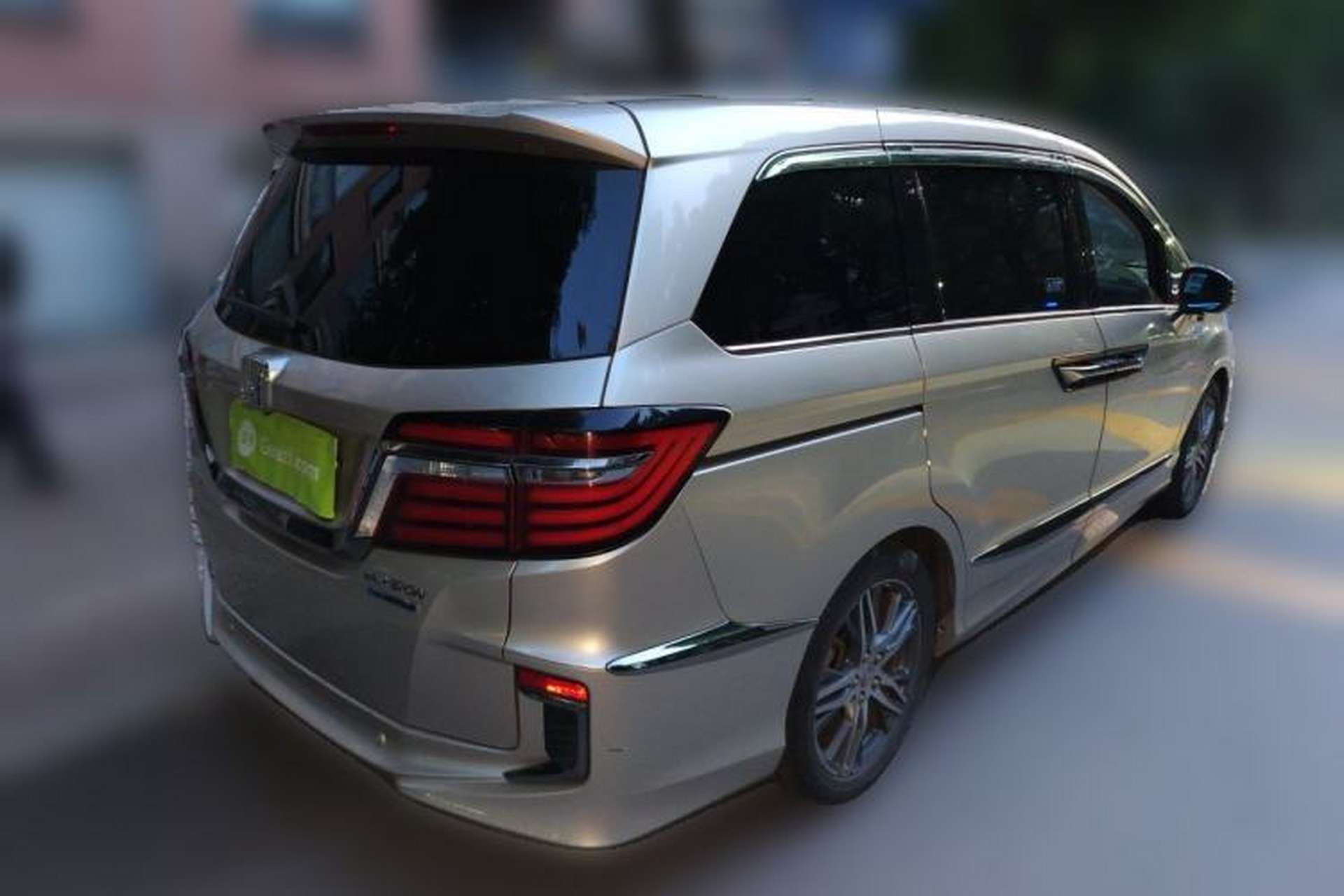 Used Honda Elysion 2019 2.0L Hybrid Luxury Edition Rear Right 45 Deg