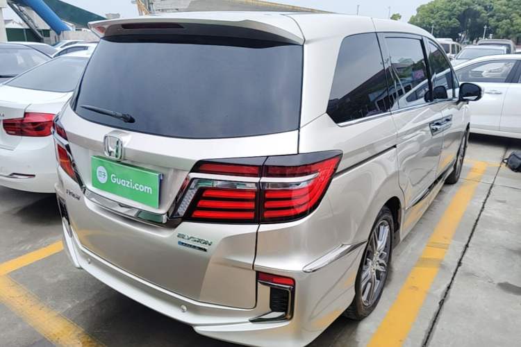 Used Honda Elysion 2019 2.0L Hybrid Luxury Edition Rear Right 45 Deg