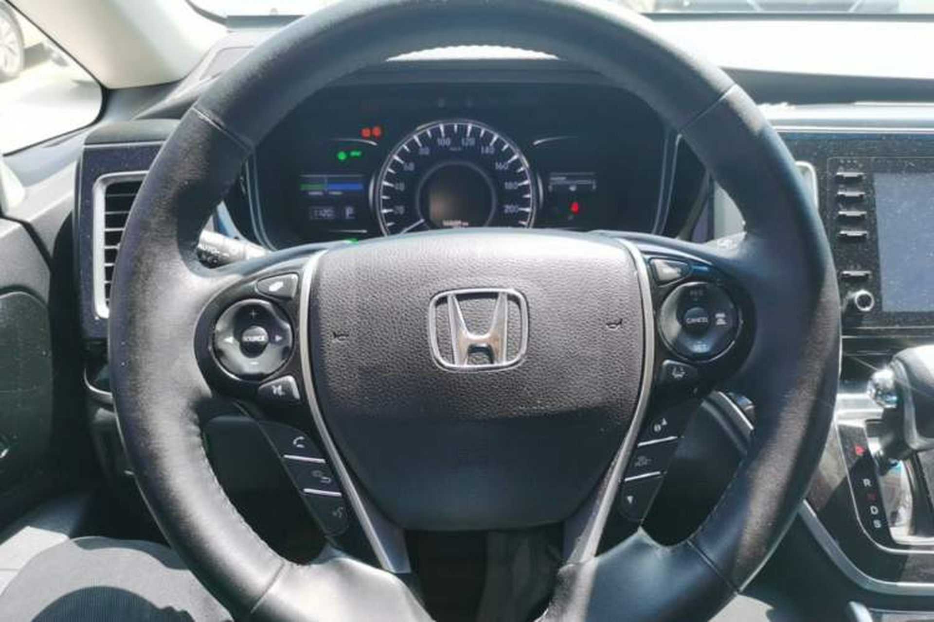 Used Honda Elysion 2019 2.0L Hybrid Luxury Edition Steering Wheel