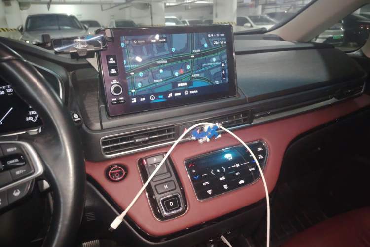 Used Honda Elysion 2022 2.0L eHEV Prestige Edition Audio And AC Panel