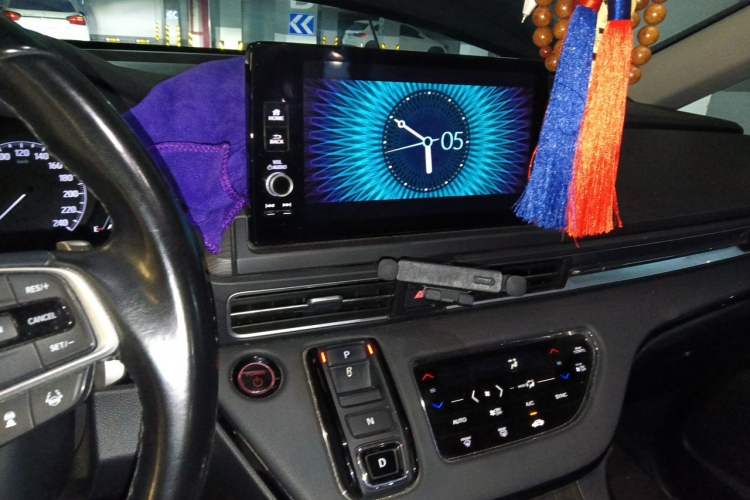 Used Honda Elysion 2022 2.0L eHEV Luxury Edition Audio And AC Panel