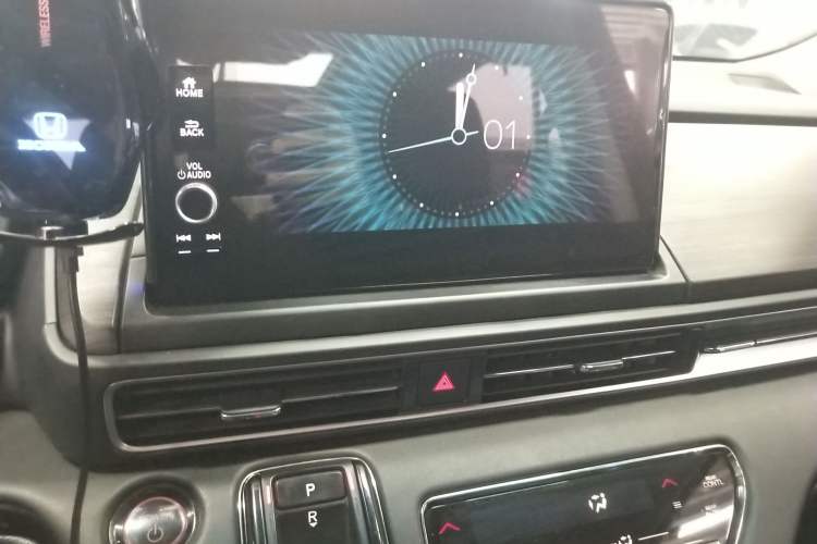 Used Honda Elysion 2022 2.0L eHEV Prestige Edition Audio And AC Panel
