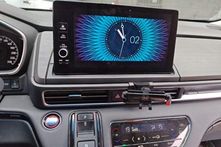 Used Honda Elysion 2022 2.0L eHEV Luxury Edition Audio And AC Panel