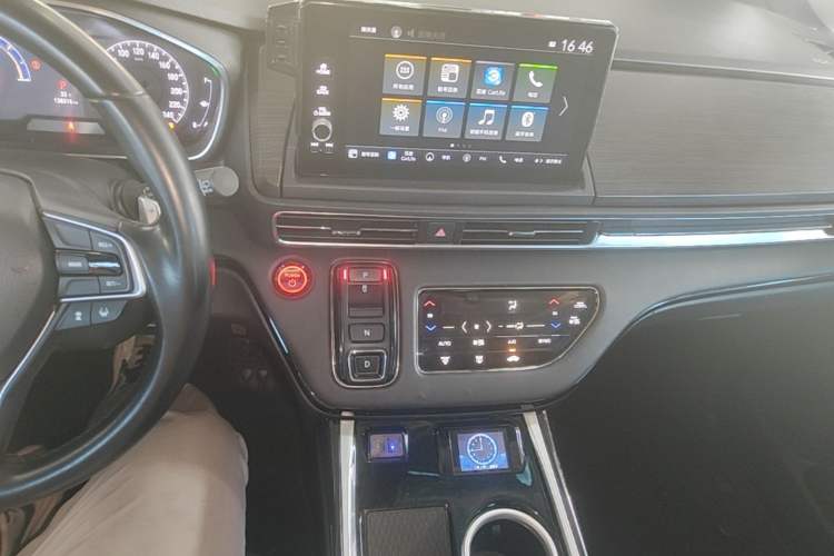 Used Honda Elysion 2022 2.0L eHEV Luxury Edition Audio And AC Panel