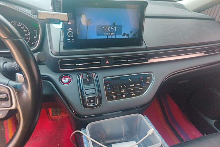 Used Honda Elysion 2022 2.0L eHEV Luxury First Edition Audio And AC Panel