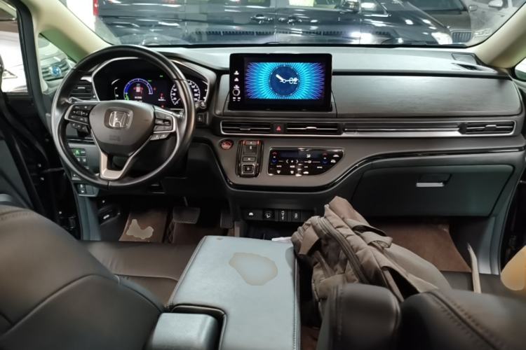 Used Honda Elysion 2022 2.0L eHEV Prestige Edition Center Console