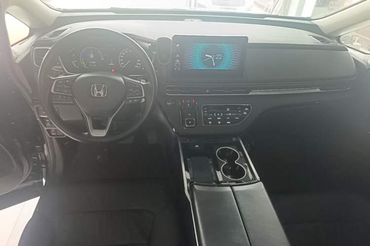 Used Honda Elysion 2022 2.0L eHEV Luxury Edition Center Console