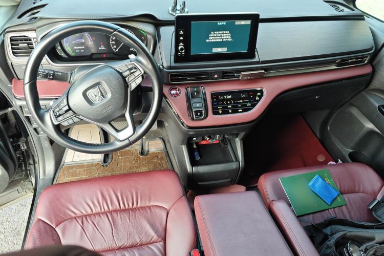 Used Honda Elysion 2022 2.0L eHEV Prestige Edition Center Console