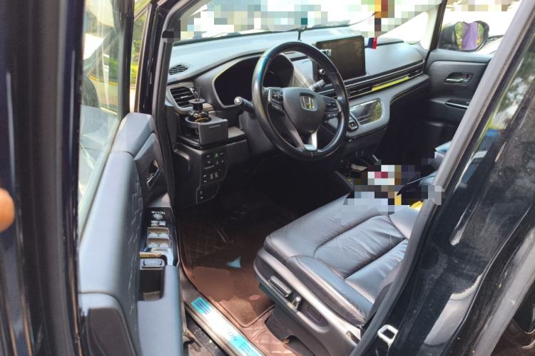 Used Honda Elysion 2022 2.0L eHEV Luxury First Edition Driver Seat