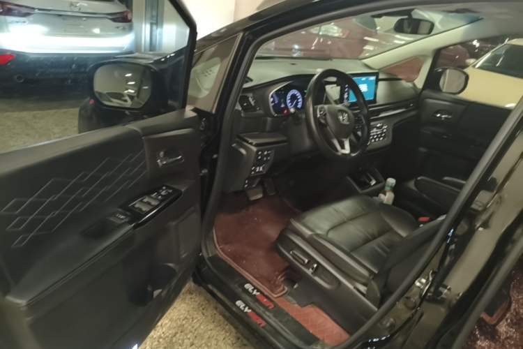 Used Honda Elysion 2022 2.0L eHEV Luxury Edition Driver Seat