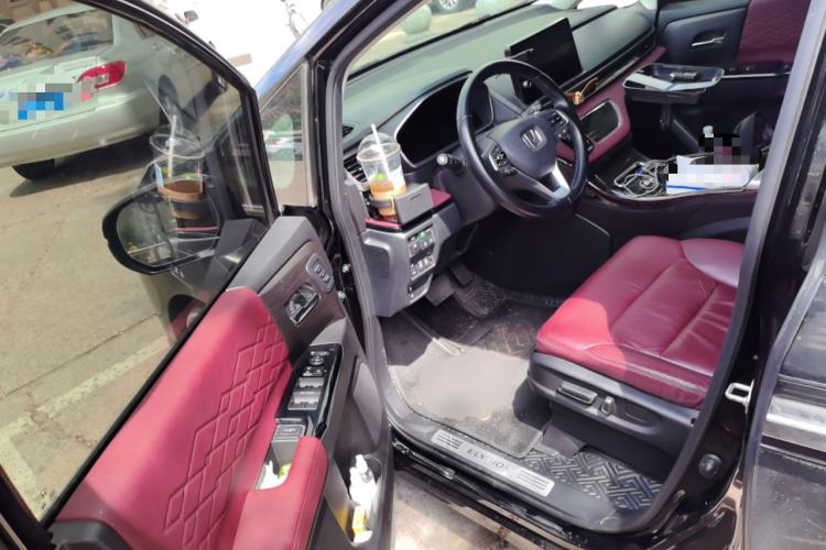 Used Honda Elysion 2022 2.0L eHEV Prestige Edition Driver Seat