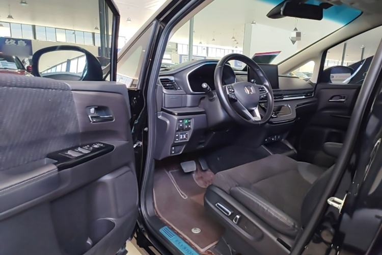 Used Honda Elysion 2022 2.0L eHEV Comfort Version Driver Seat