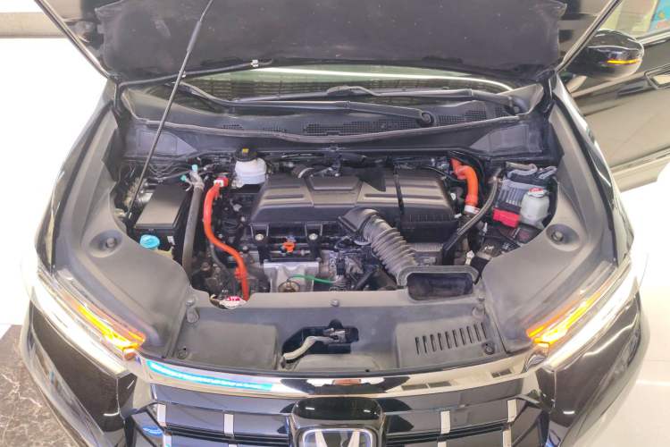 Used Honda Elysion 2022 2.0L eHEV Prestige Edition Engine Bay