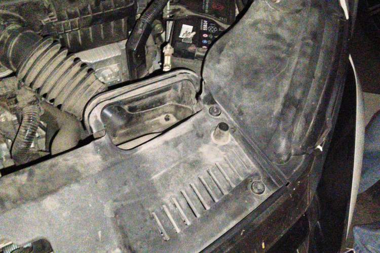 Used Honda Elysion 2022 2.0L eHEV Luxury First Edition Engine Bay Left