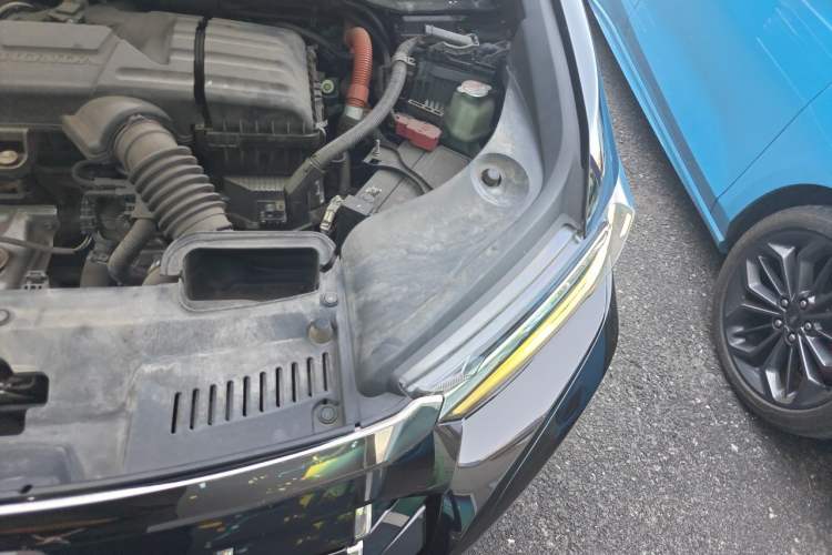 Used Honda Elysion 2022 2.0L eHEV Luxury Edition Engine Bay Left