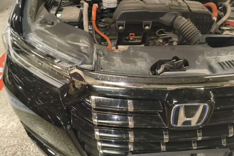 Used Honda Elysion 2022 2.0L eHEV Luxury Edition Engine Bay Right