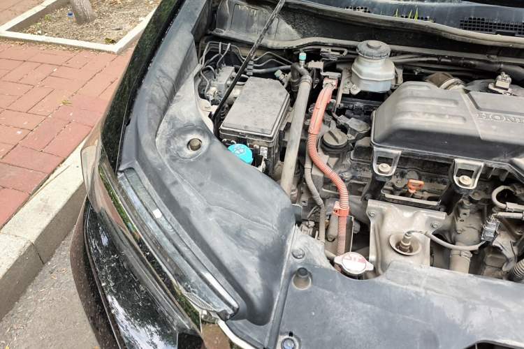 Used Honda Elysion 2022 2.0L eHEV Luxury Edition Engine Bay Right