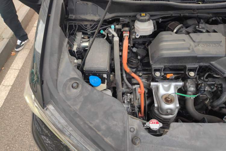Used Honda Elysion 2022 2.0L eHEV Luxury First Edition Engine Bay Right
