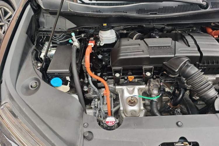Used Honda Elysion 2022 2.0L eHEV Luxury Edition Engine Bay Right