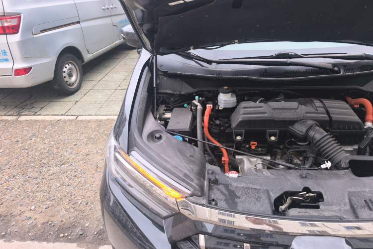 Used Honda Elysion 2022 2.0L eHEV Luxury Edition Engine Bay Right