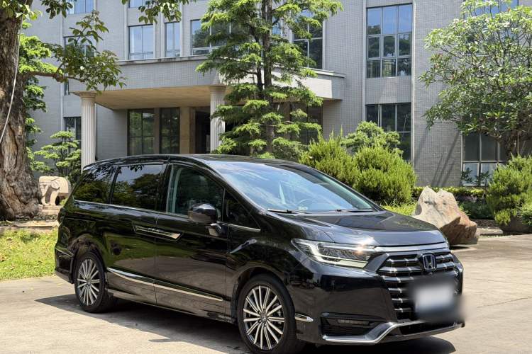 Used Honda Elysion 2022 2.0L eHEV Luxury Edition Exterior 2