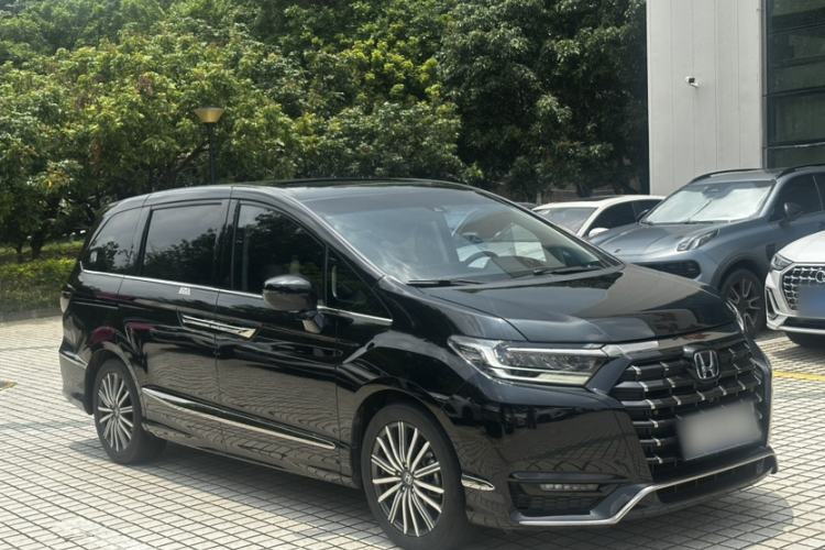 Used Honda Elysion 2022 2.0L eHEV Prestige Edition Exterior 3