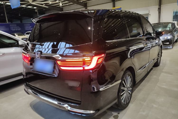 Used Honda Elysion 2022 2.0L eHEV Prestige Edition Exterior 5