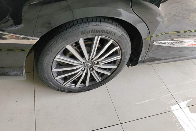 Used Honda Elysion 2022 2.0L eHEV Luxury First Edition Exterior 5