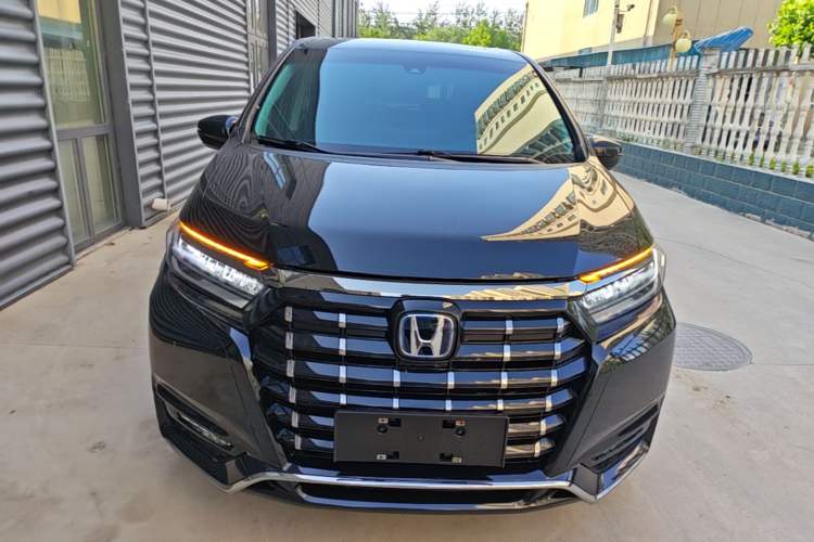 Used Honda Elysion 2022 2.0L eHEV Luxury Edition Front