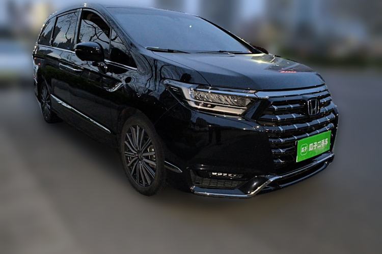 Used Honda Elysion 2022 2.0L eHEV Luxury Edition Front Right 45 Deg