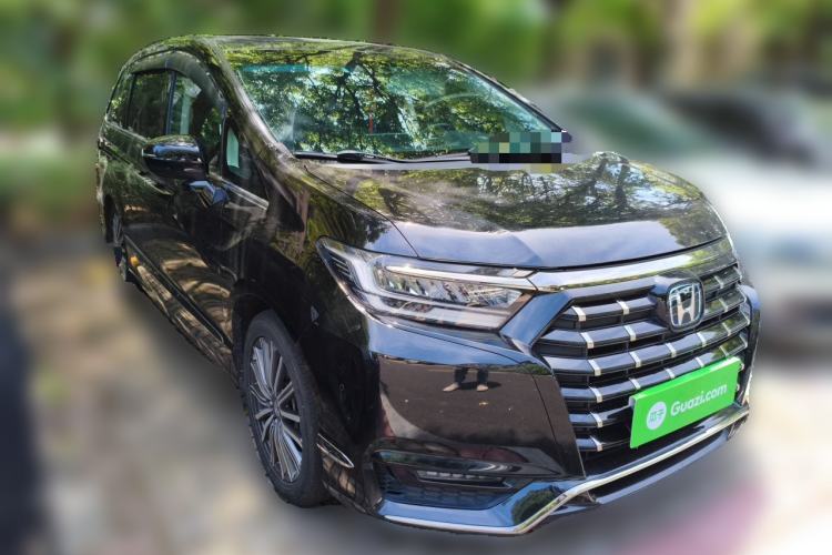 Used Honda Elysion 2022 2.0L eHEV Luxury First Edition Front Right 45 Deg