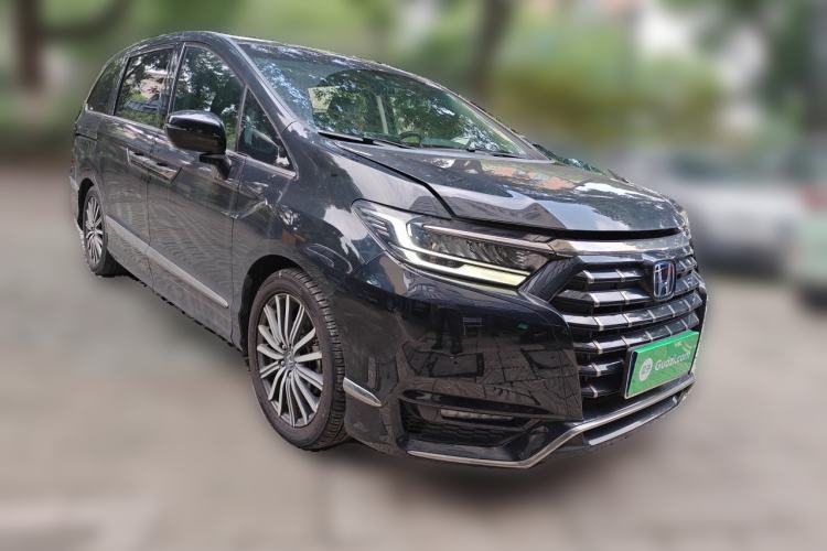 Used Honda Elysion 2022 2.0L eHEV Luxury Edition Front Right 45 Deg