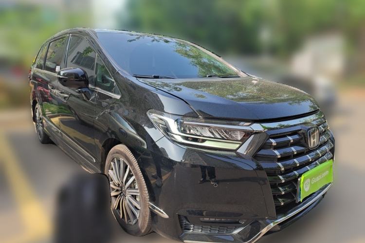 Used Honda Elysion 2022 2.0L eHEV Prestige Edition Front Right 45 Deg