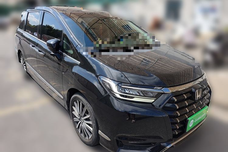 Used Honda Elysion 2022 2.0L eHEV Luxury First Edition Front Right 45 Deg