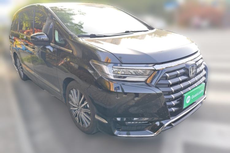 Used Honda Elysion 2022 2.0L eHEV Prestige Edition Front Right 45 Deg