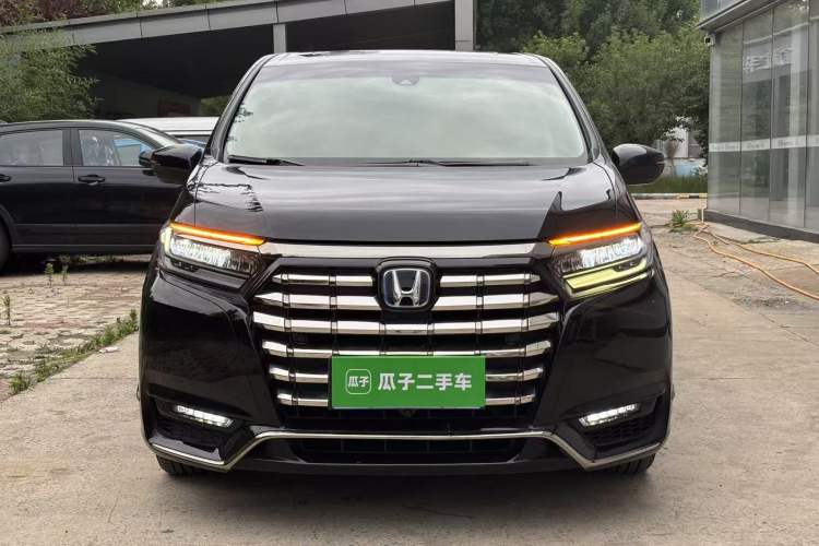 Used Honda Elysion 2022 2.0L eHEV Luxury Edition Front