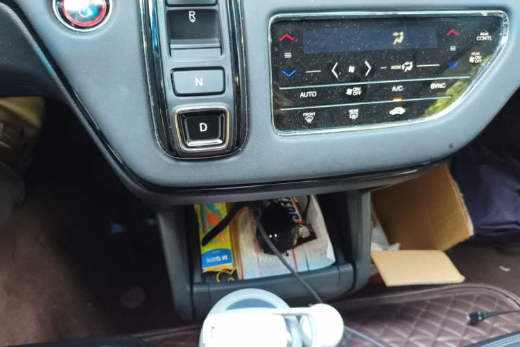 Used Honda Elysion 2022 2.0L eHEV Luxury First Edition Gear Lever