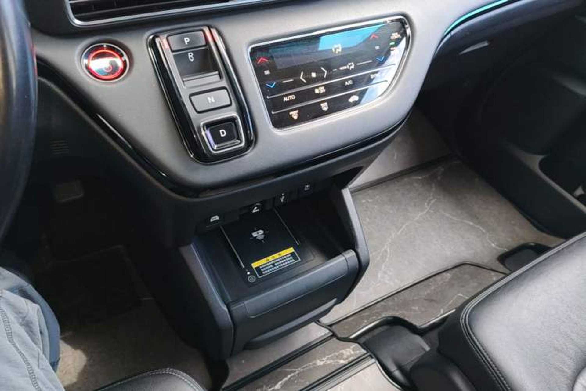Used Honda Elysion 2022 2.0L eHEV Luxury Edition Gear Lever