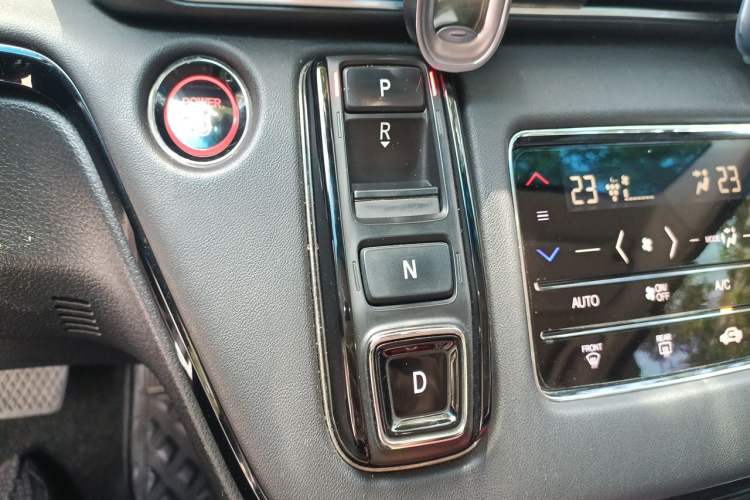 Used Honda Elysion 2022 2.0L eHEV Prestige Edition Gear Lever