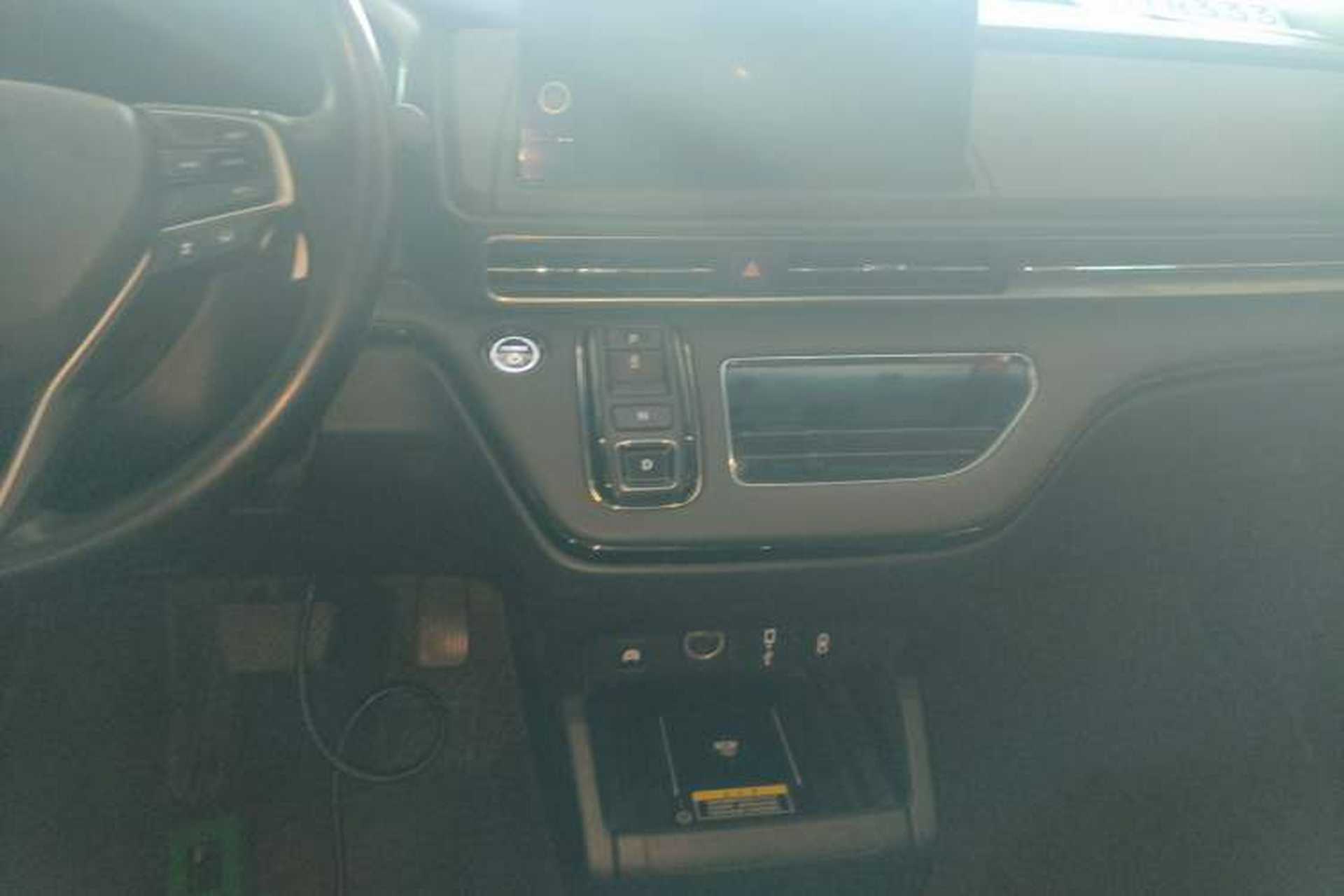 Used Honda Elysion 2022 2.0L eHEV Luxury Edition Gear Lever