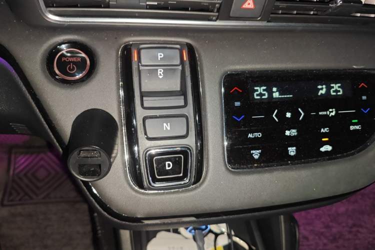 Used Honda Elysion 2022 2.0L eHEV Luxury Edition Gear Lever