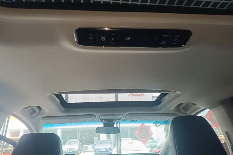 Used Honda Elysion 2022 2.0L eHEV Luxury Edition Headliner